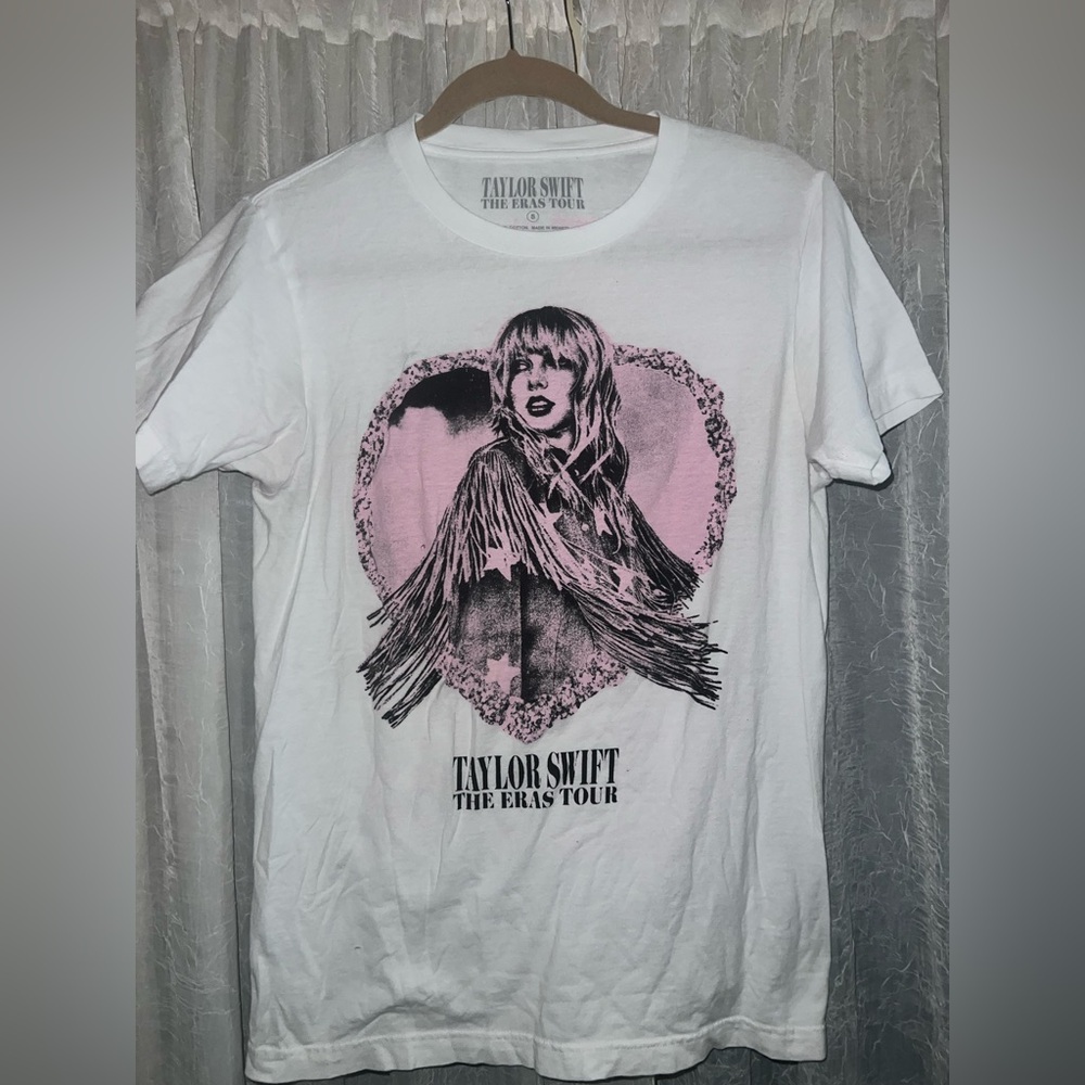 Taylor Swift Lover Eras tour tee size small